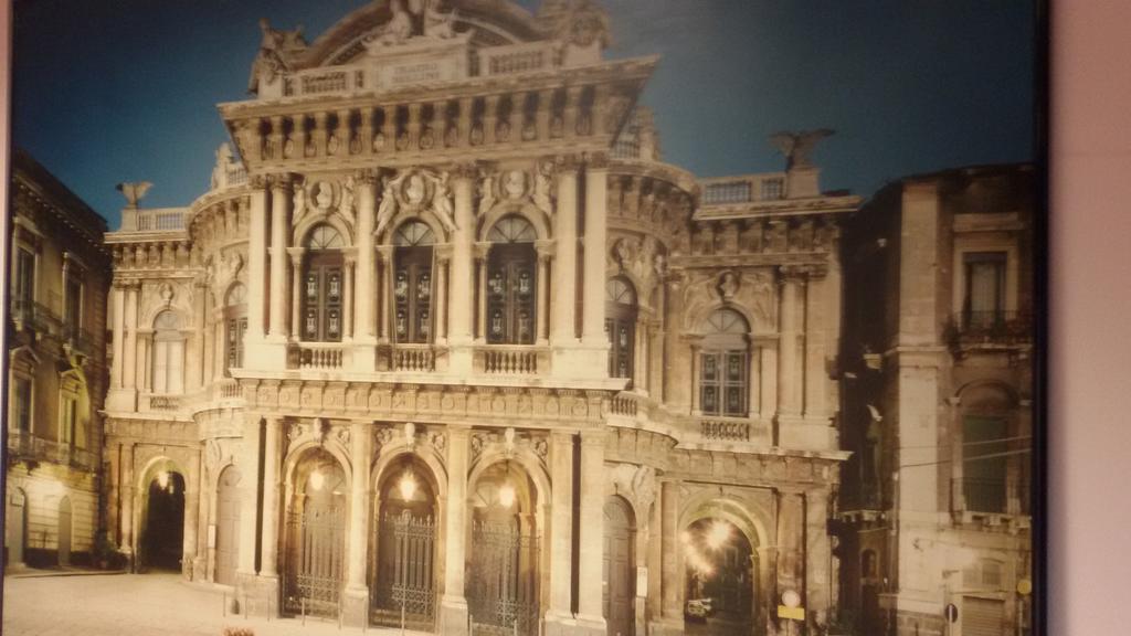 B&B United States Of Europe Catania Exterior photo