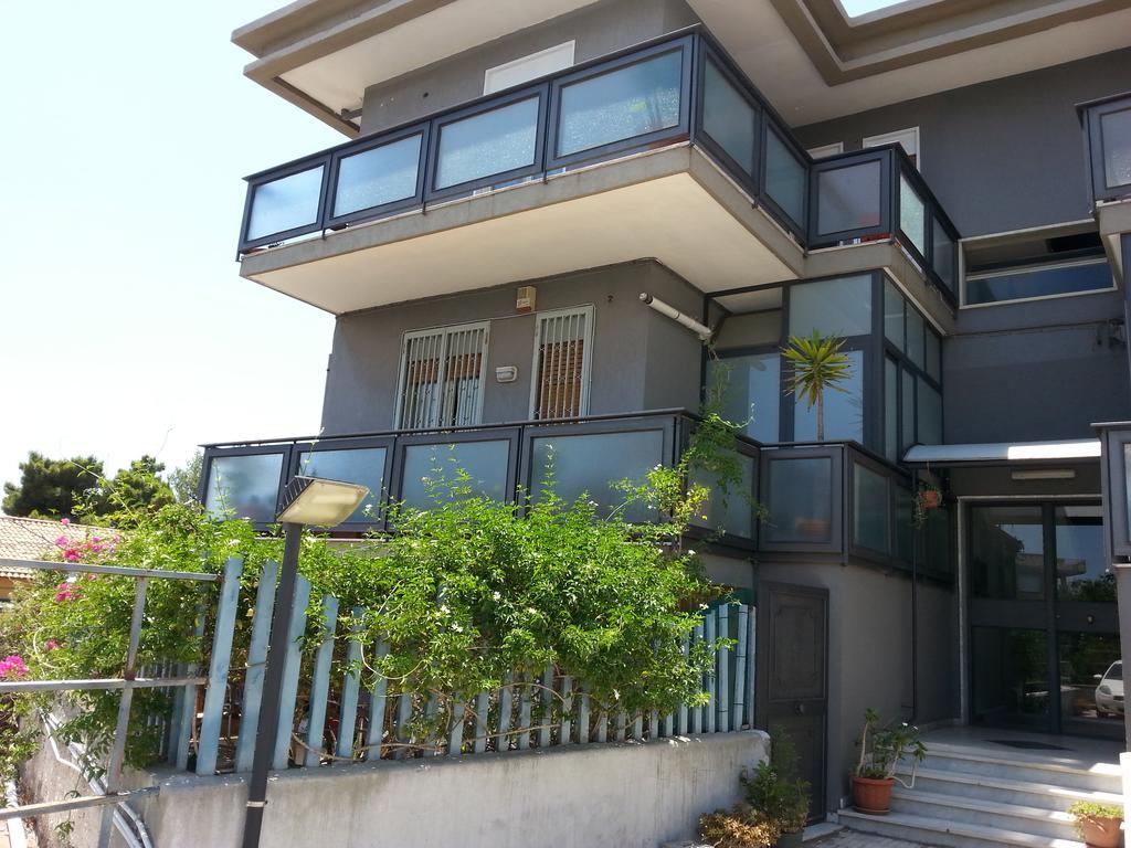 B&B United States Of Europe Catania Exterior photo