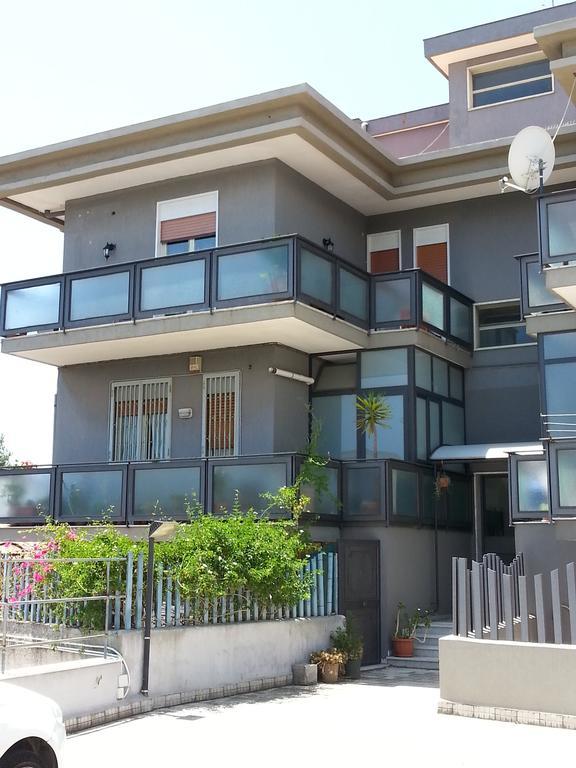 B&B United States Of Europe Catania Exterior photo