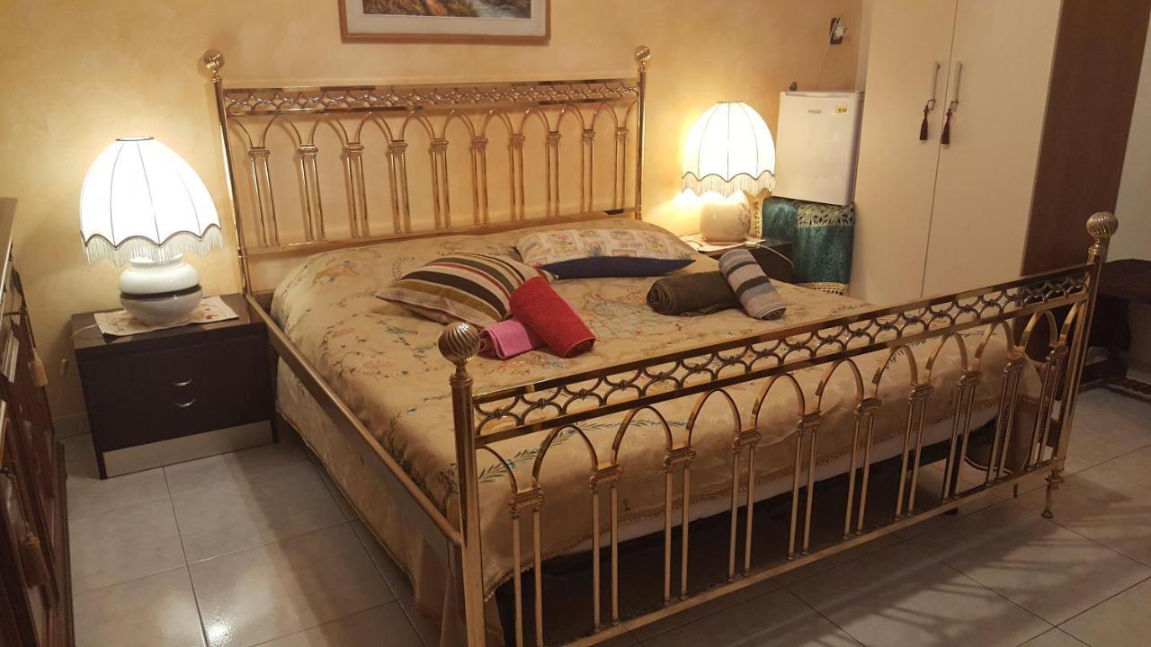 B&B United States Of Europe Catania Exterior photo