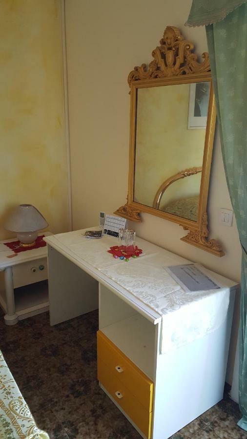 B&B United States Of Europe Catania Exterior photo