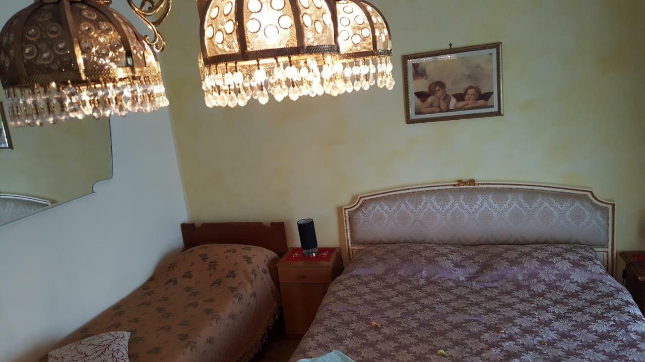 B&B United States Of Europe Catania Exterior photo